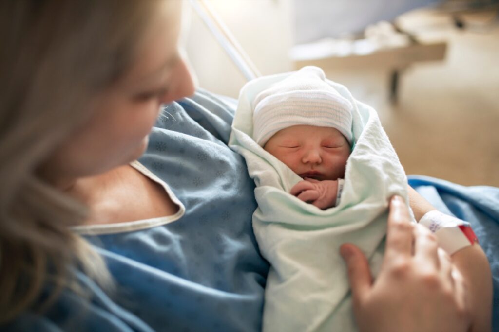 Mother,With,Her,Newborn,Baby,At,The,Hospital,A,Day