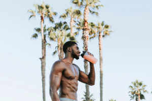 Muscular,Man,Drinking,A,Protein,Shake
