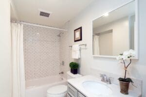 Beautiful,Bathroom,In,White.
